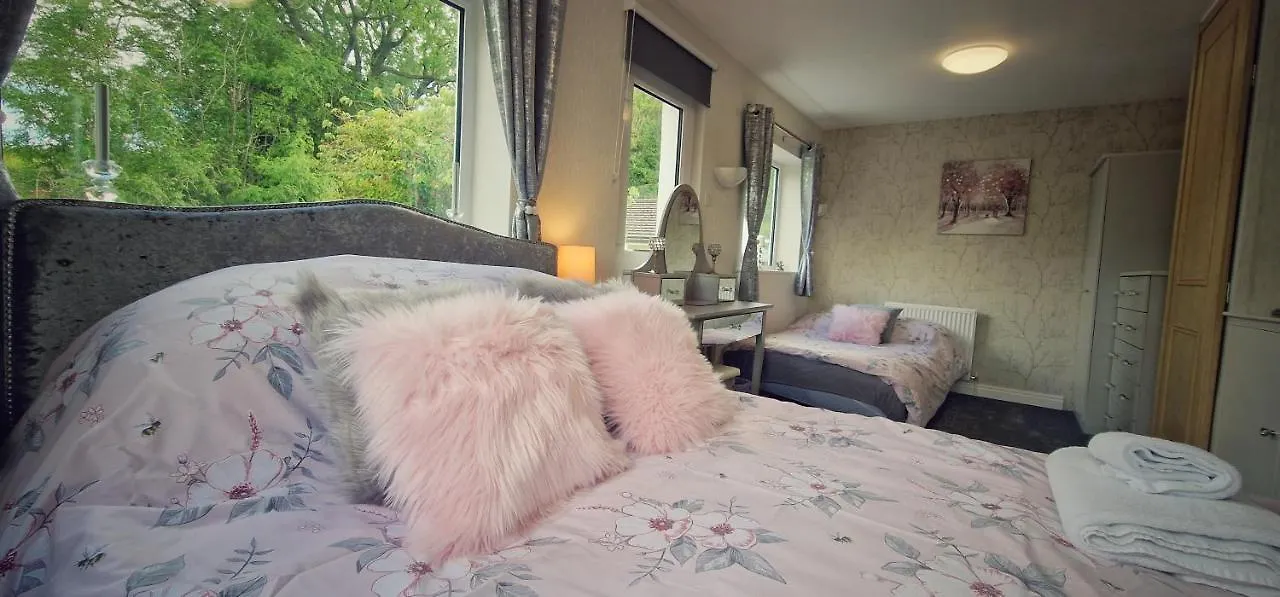 Alma Cliffe Guest House Barnoldswick Homestay