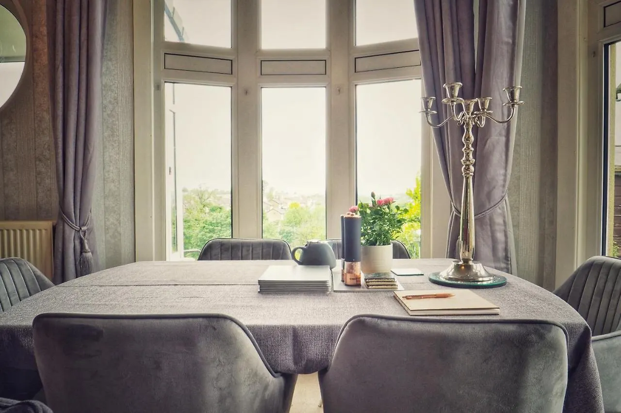 Alma Cliffe Guest House Barnoldswick Homestay