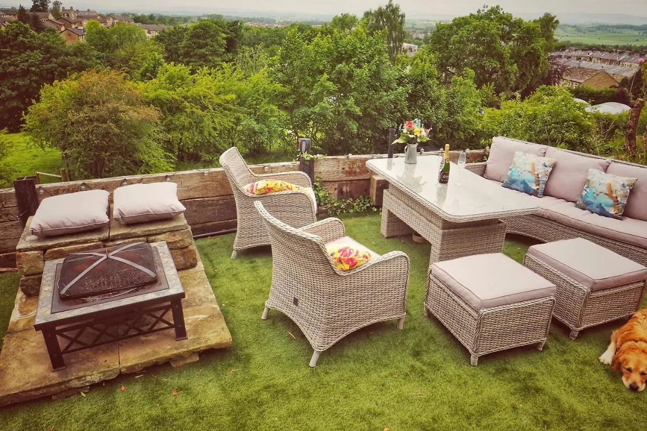 Alma Cliffe Guest House Barnoldswick Homestay