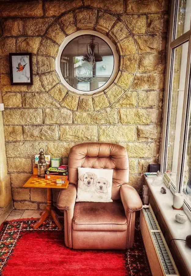 Homestay Alma Cliffe Guest House Barnoldswick